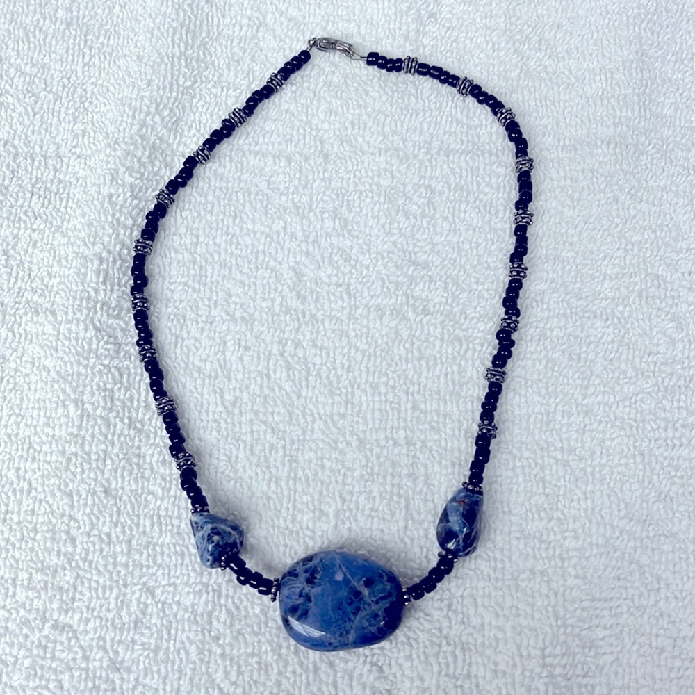 Beaded Necklace with Blue Stones